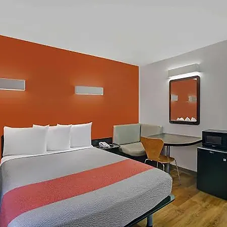 Motel 6-Santa Clara, CA